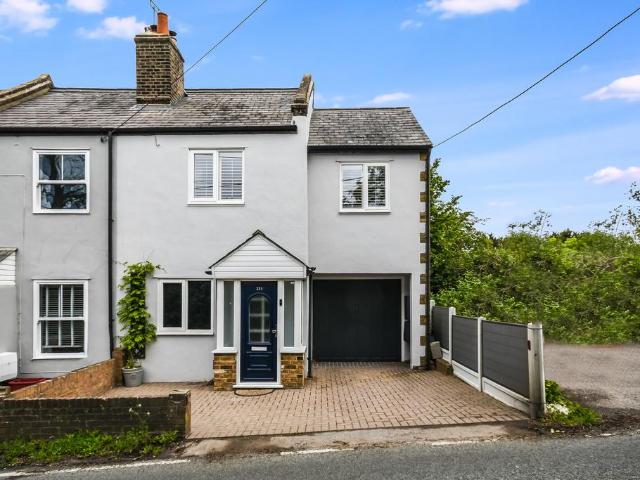 House for sale in Coxtie Green, Navestock Side