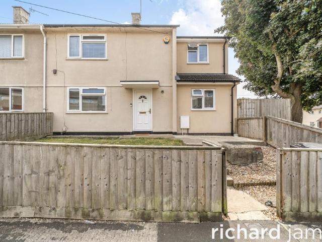 House for sale in Abbey Mead, Swindon
