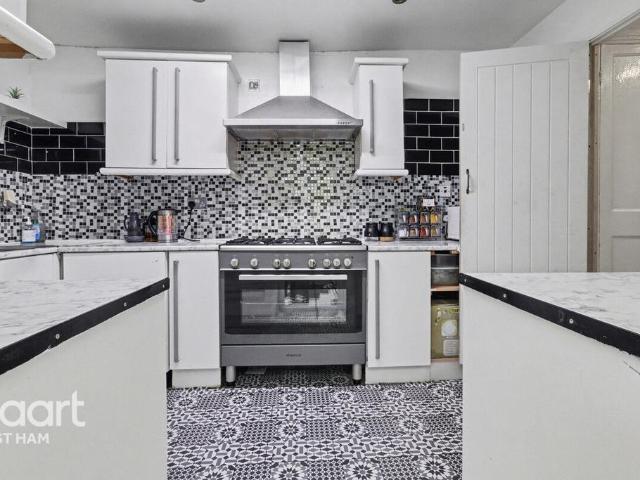 House for sale in Greater London