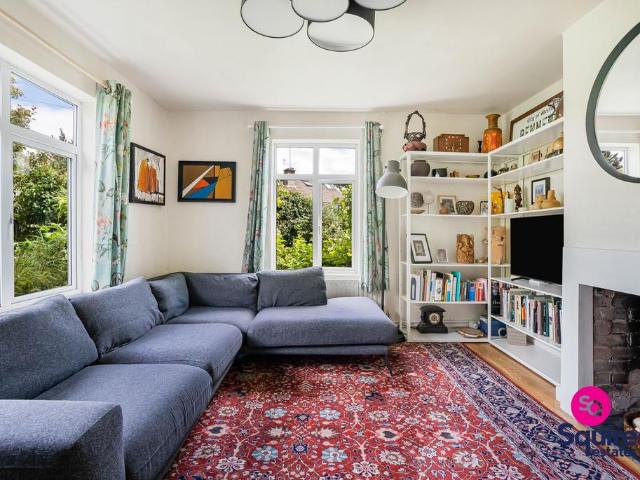 House for sale in Mill Hill, Greater London