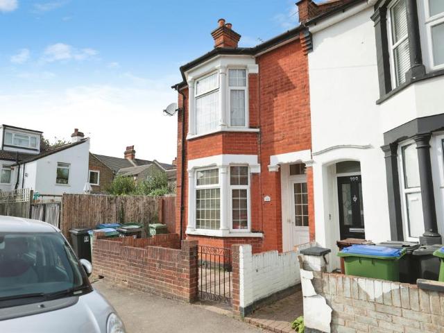 House for sale in Holywell Estate, Watford
