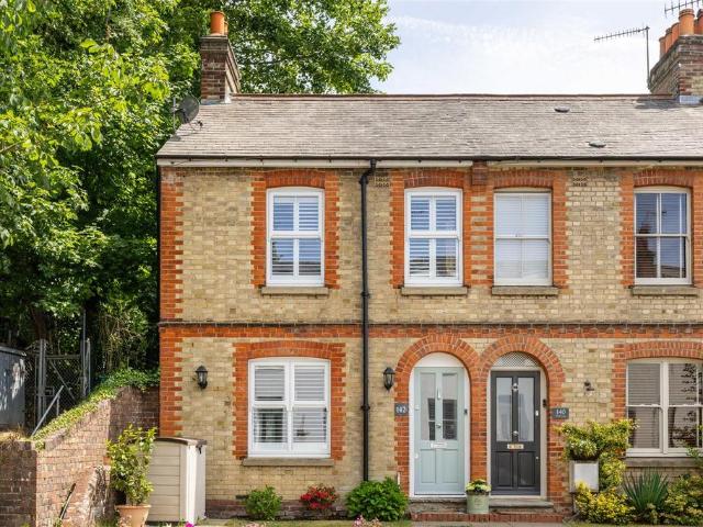 House for sale in Red Hill, Surrey