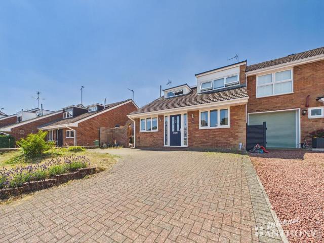 House for sale in Leighton-Linslade, Linslade