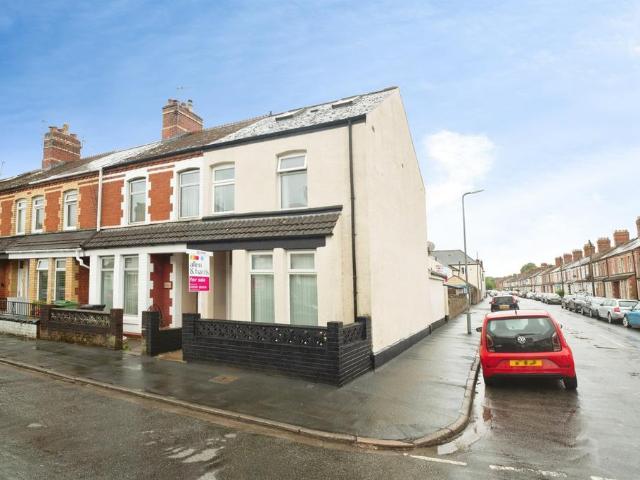 House for sale in Falcon Lodge, Wales