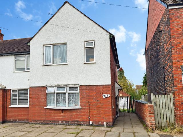 House for sale in Nuneaton, Nuneaton and Bedworth