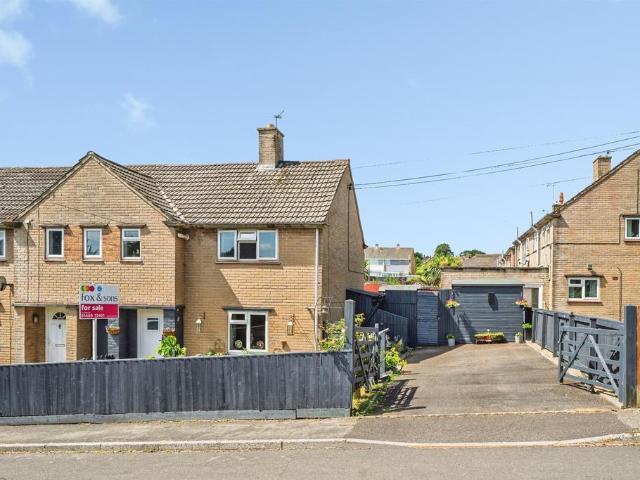 House for sale in Crewkerne, Somerset