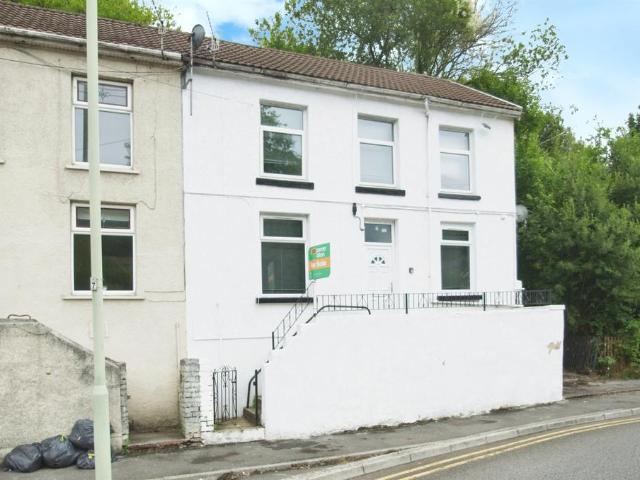 House for sale in Pontygwaith, Wales