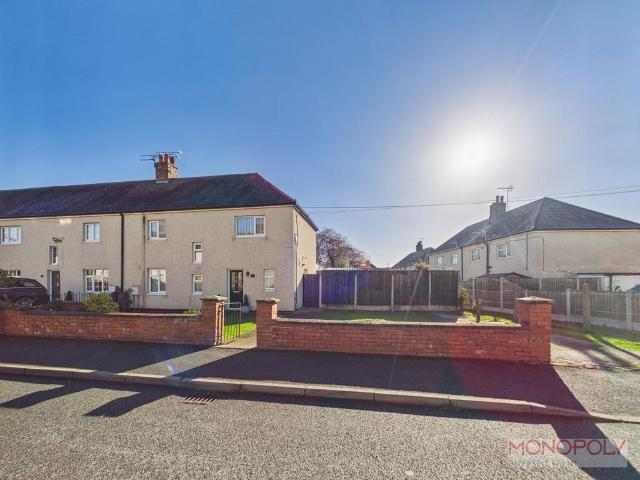 House for sale in Llay
