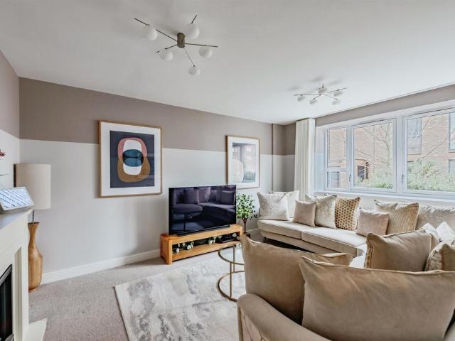 House for sale in Red Hill, Surrey