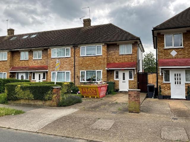House for sale in South Hornchurch, Greater London