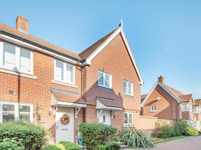 House for sale in The Wells, Surrey