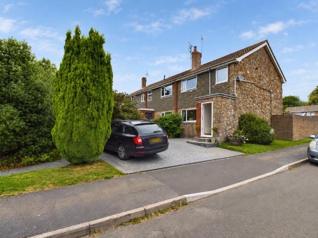 House for sale in Olveston