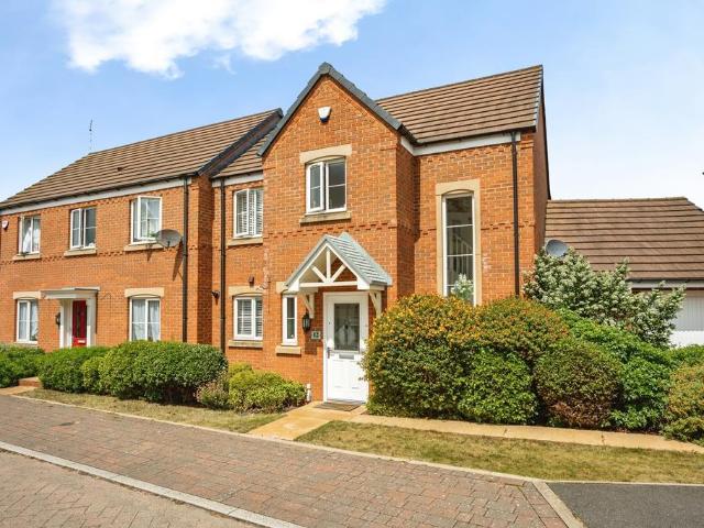 House for sale in Barton In Fabis, East Midlands
