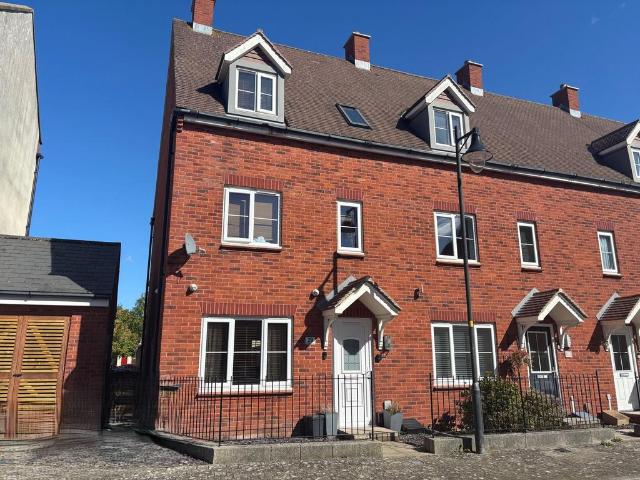 House for sale in Oakhurst, Haydon Wick