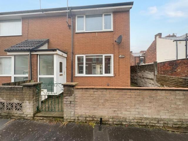 House for sale in Adelphi, Preston