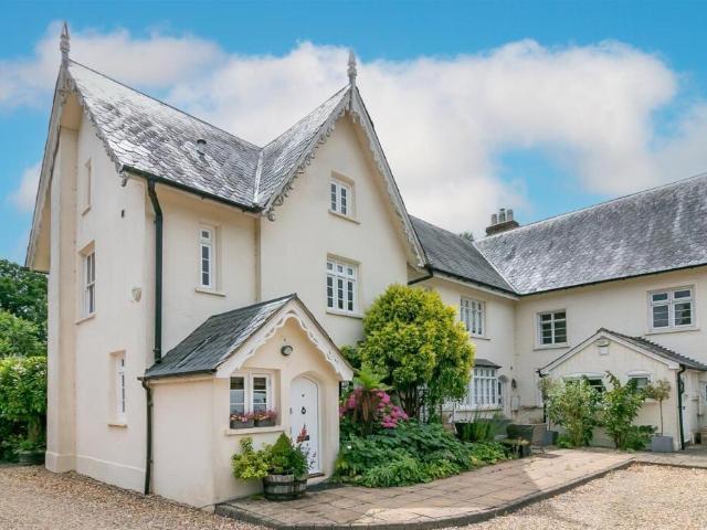 House for sale in King's Walden, Hertfordshire