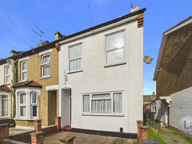 House for sale in Broxbourne, Hertfordshire
