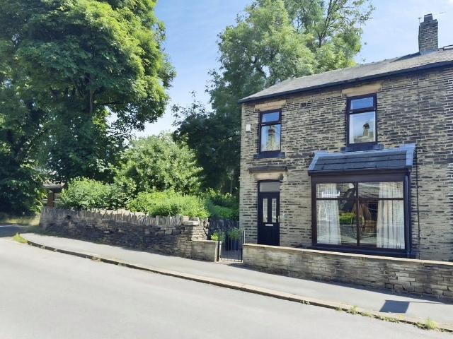 House for sale in Cleckheaton, West Yorkshire