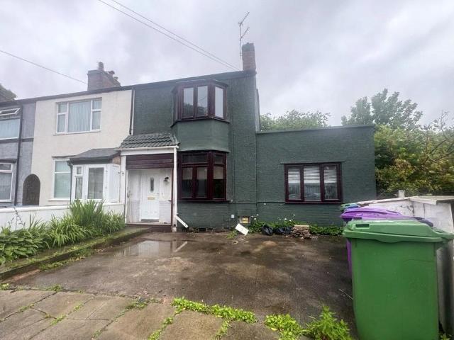 House for sale in Calderstones