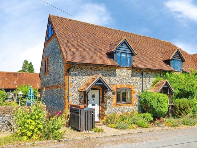 House for sale in Pouchen End, Hertfordshire