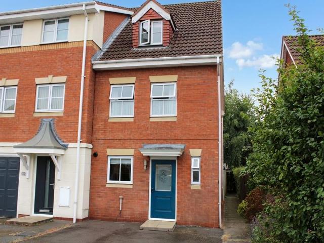 House for sale in Broughton, North Lincolnshire