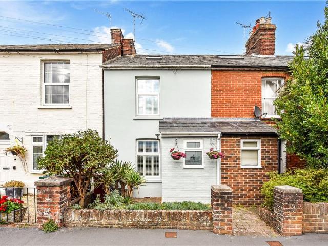 House for sale in Chichester, Littlecote