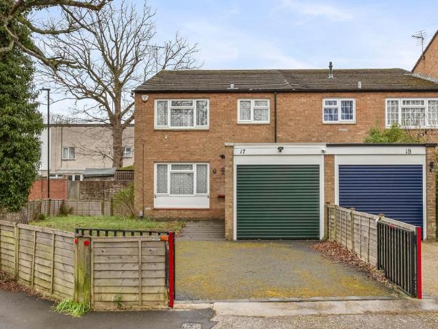 House for sale in Broadfield, Glynde