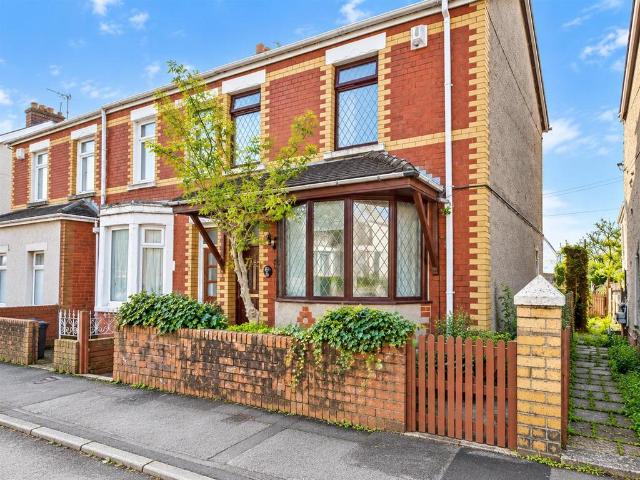 House for sale in Pyle, Kenfig Hill