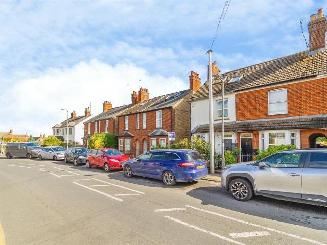 House for sale in Milton Keynes