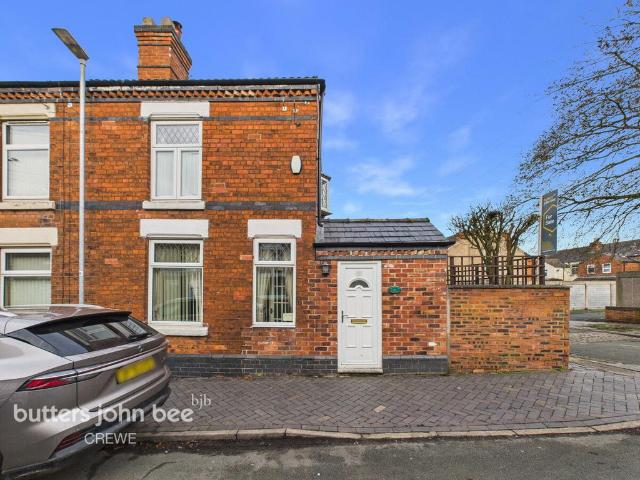 House for sale in Hammond Street