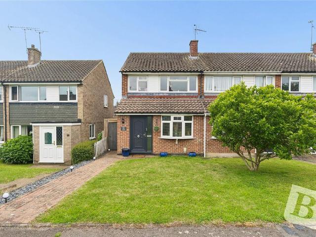 House for sale in Pilgrims' Hatch, Navestock Side