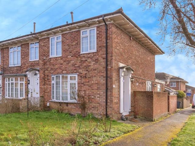 House for sale in Spring Vale, Hampshire