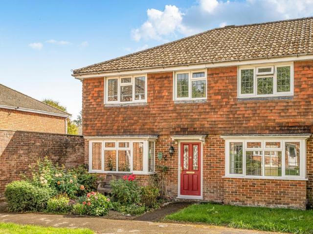 House for sale in Barton Stacey, Hampshire