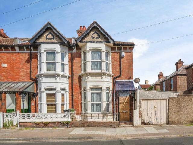 House for sale in Milton, City Of Portsmouth