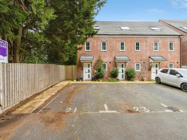 House for sale in Dunstable, Bedfordshire