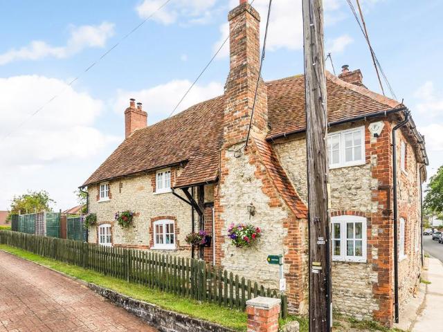 House for sale in Berrick Salome, Oxfordshire