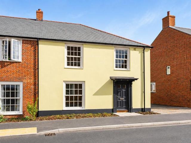 House for sale in Mountbatten Park, Test Valley