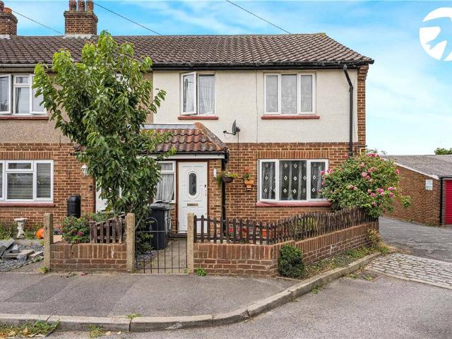 House for sale in Swanscombe and Greenhithe, Monks Orchard
