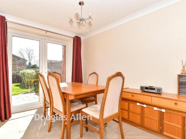 House for sale in Goodmayes, Greater London