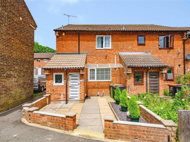 House for sale in California, Dunstable
