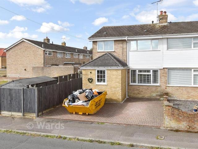 House for sale in Aylesham, Dover