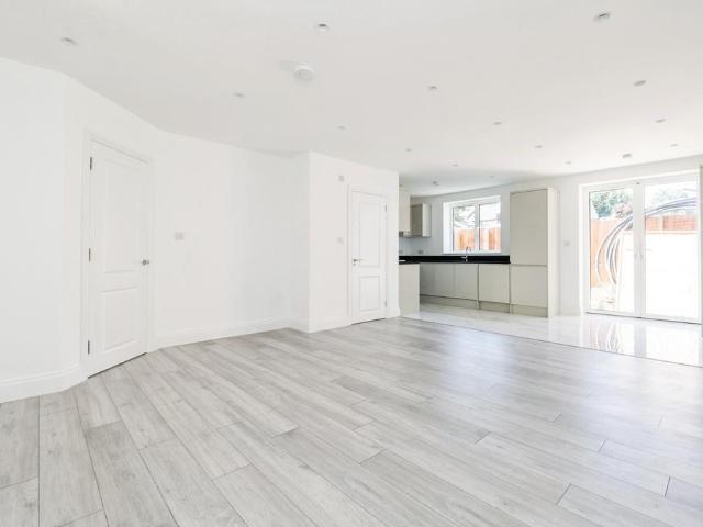 House for sale in Plashet, Greater London