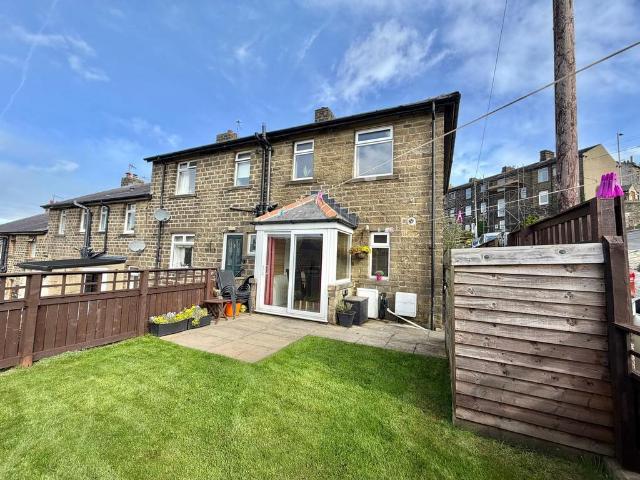 House for sale in Haworth Brow, Bradford
