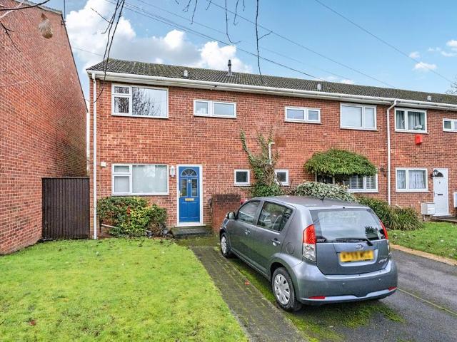 House for sale in Dee Park, Reading