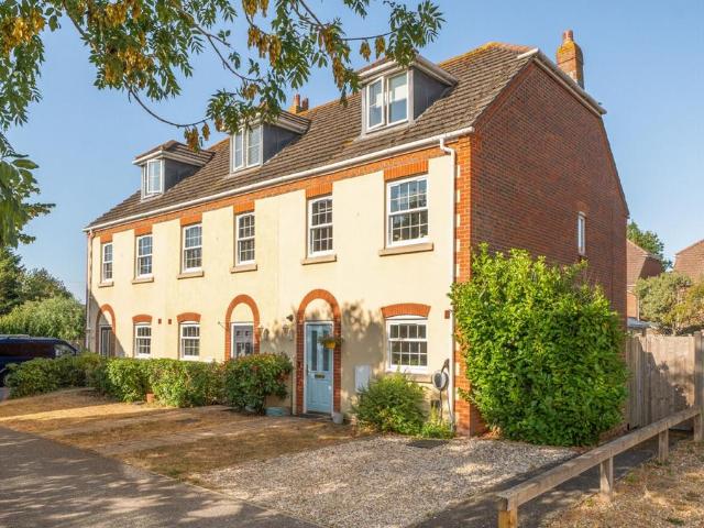House for sale in Littlecote, West Sussex