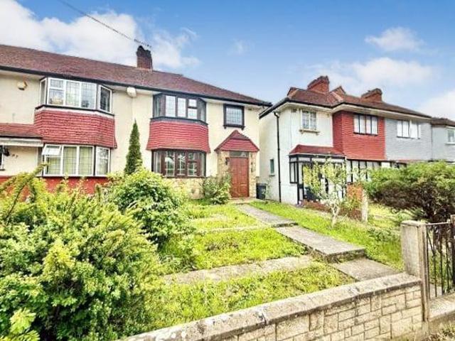 House for sale in London Borough of Merton, Cat Hill