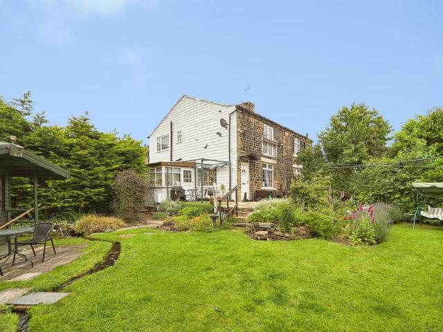 House for sale in Eccleshill, West Yorkshire