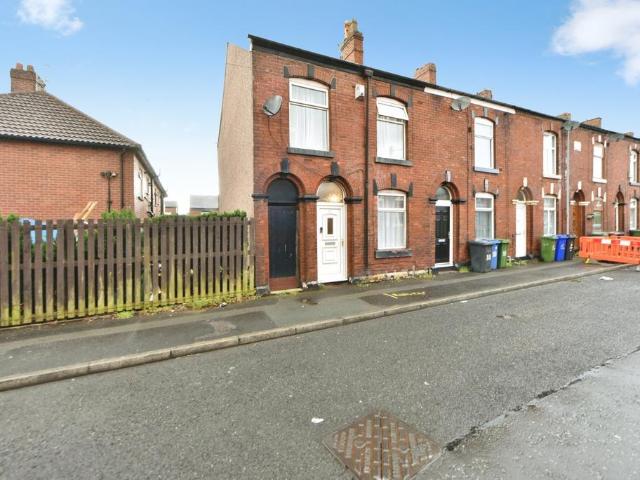 House for sale in Hurst Cross, Greenheys