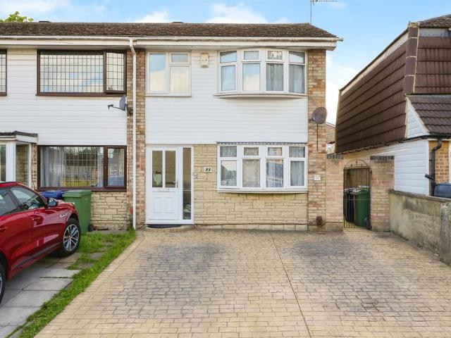 House for sale in The Slade, Oxfordshire