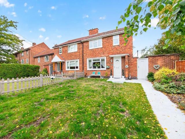 House for sale in High Field, York